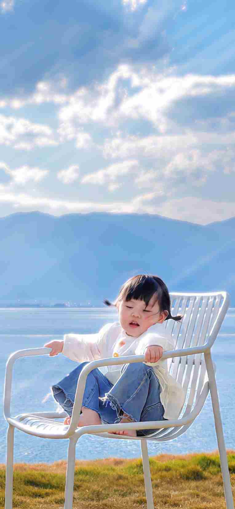 Ảnh Em Bé Dễ Thương Với Nụ Cười Thiên Thần