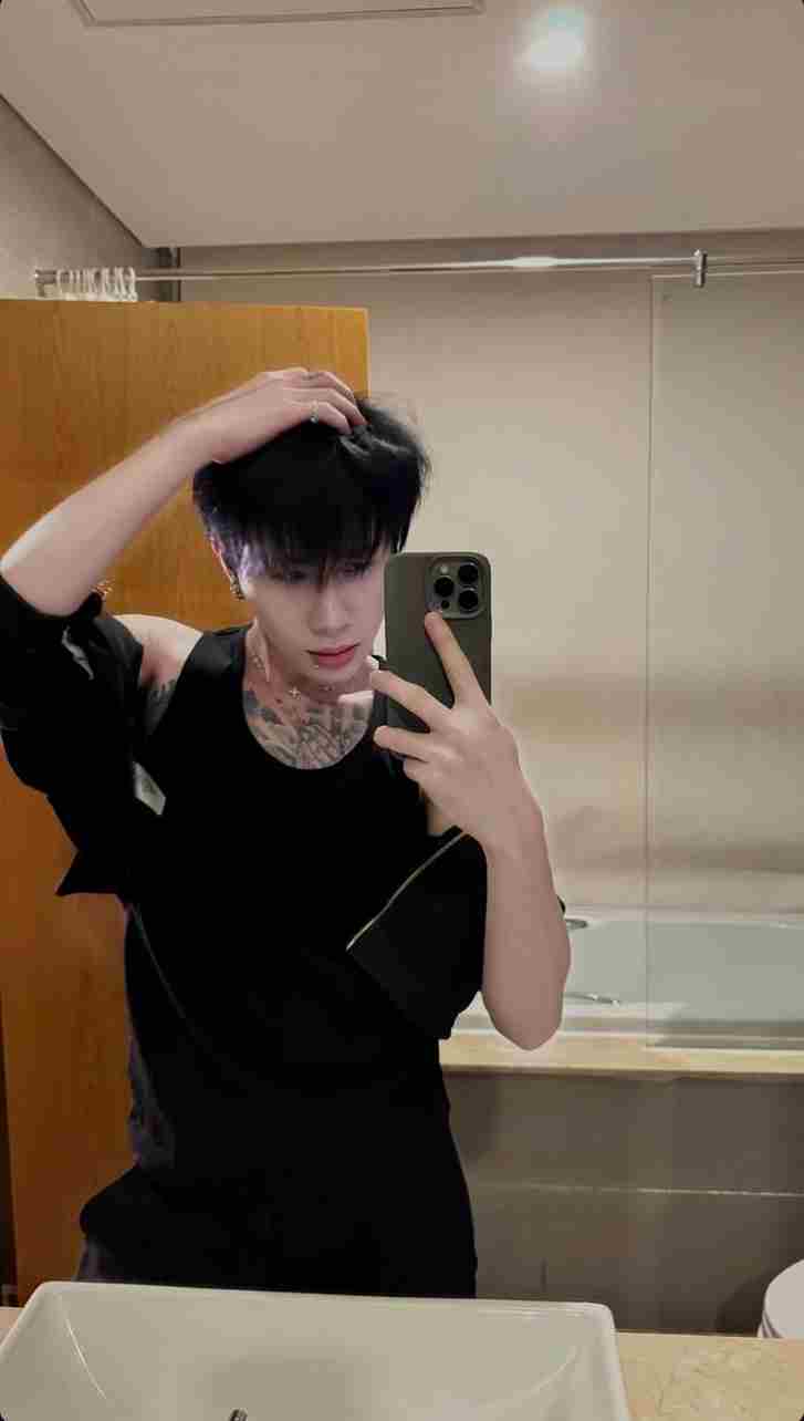 Ảnh J97 Với Phong Cách Cá Tính Và Thần Thái Riêng 7