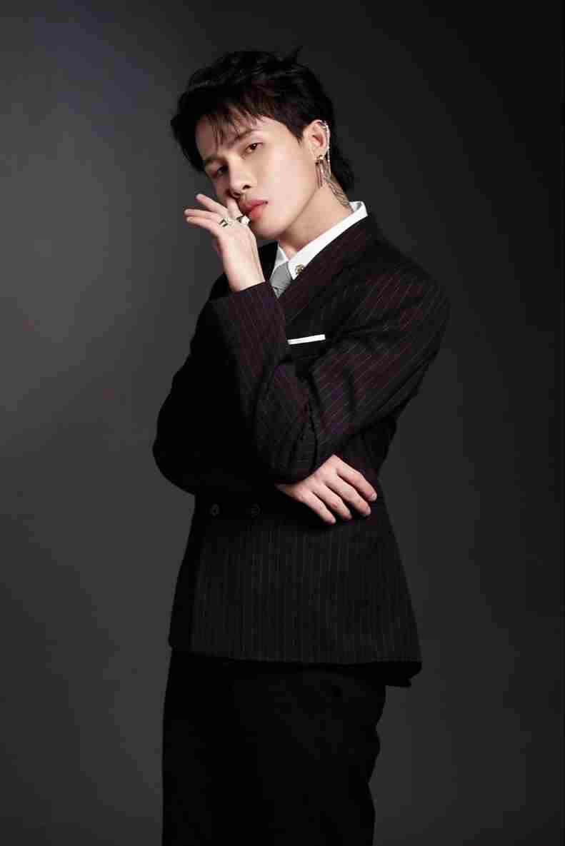 Ảnh J97 Với Phong Cách Cá Tính Và Thần Thái Riêng 10