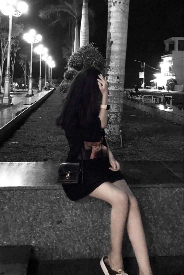 Ảnh girl che mặt lạnh lùng: Cá tính mạnh mẽ 4