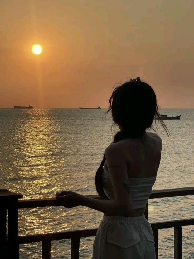 Ảnh girl che mặt lạnh lùng: Cá tính mạnh mẽ 25