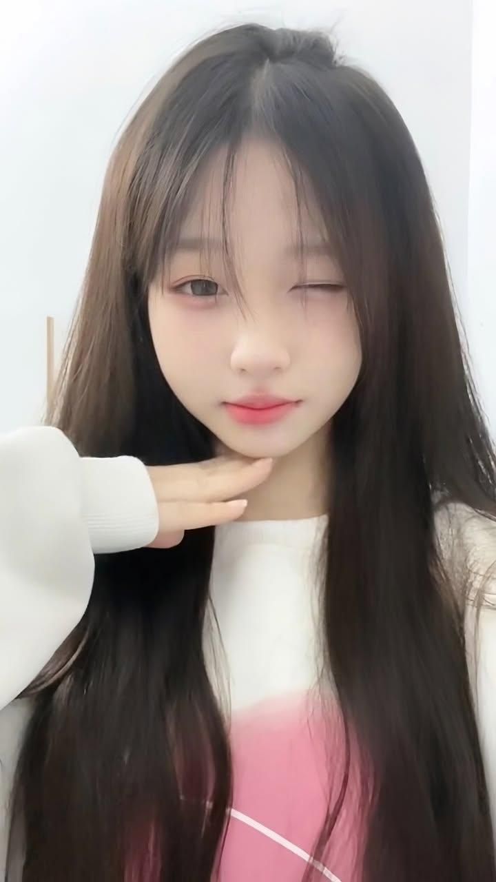 Ảnh hot girl đáng yêu với nụ cười trong trẻo 14