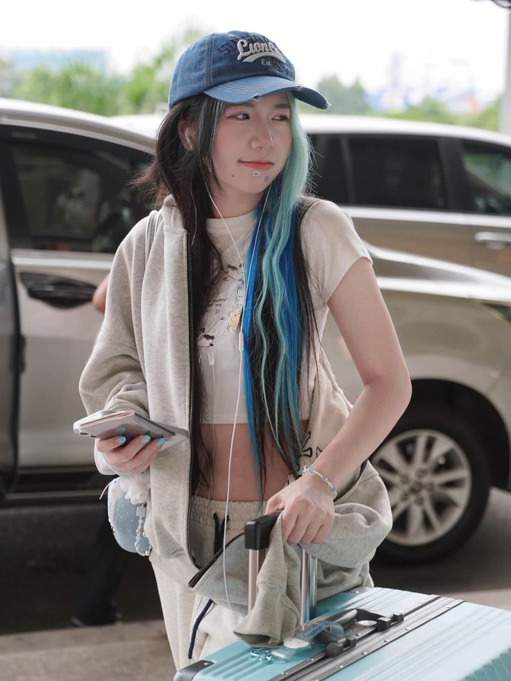 Ảnh Simmy đáng yêu đầy màu sắc và năng lượng